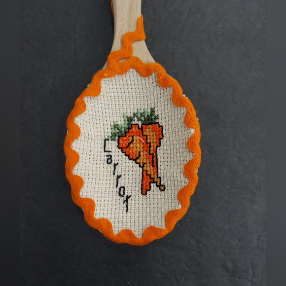 Handmade Wooden Spoon  kitchen Decor Cross Stitching Carrot 13.5" - Picture 2 of 2